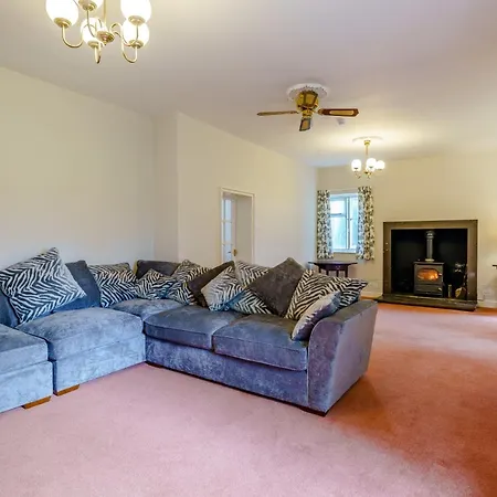 2 Bed In 78605 Feriehus *